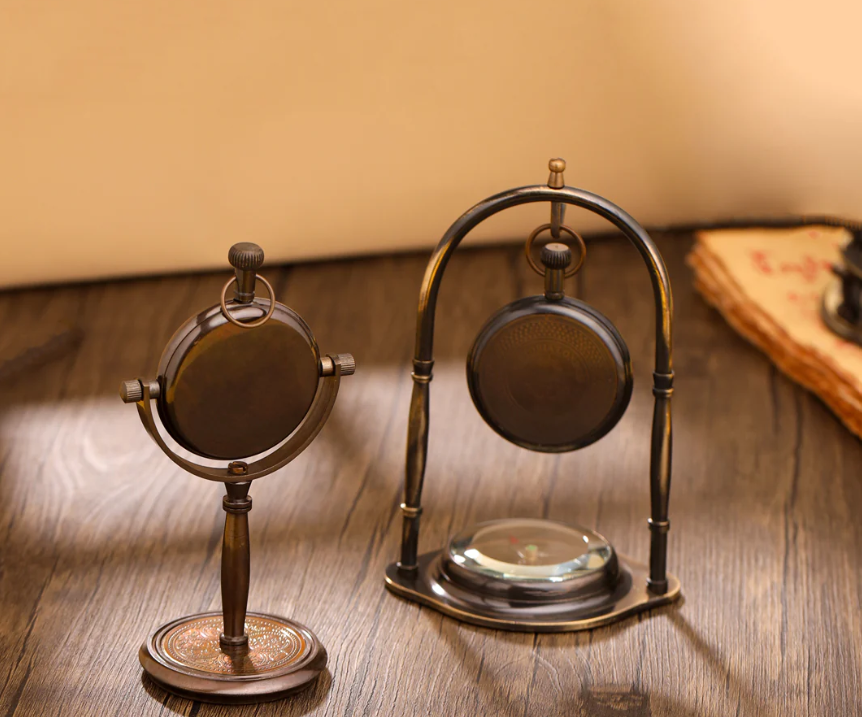 Vintage swing table clock with compass
