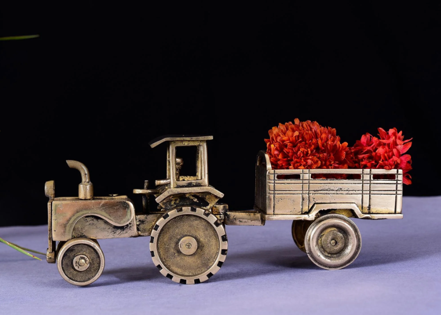 Miniature tractor