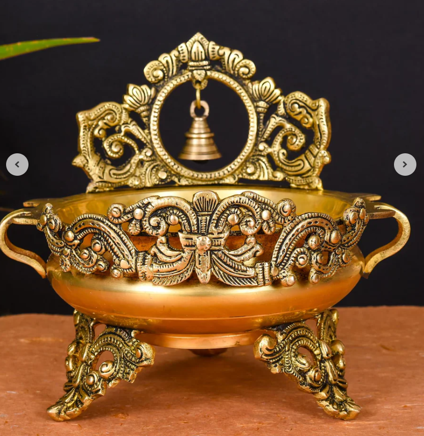 Handcarved Urli with bell