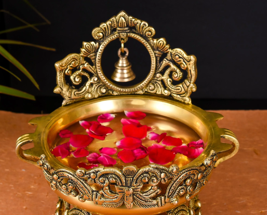 Handcarved Urli with bell