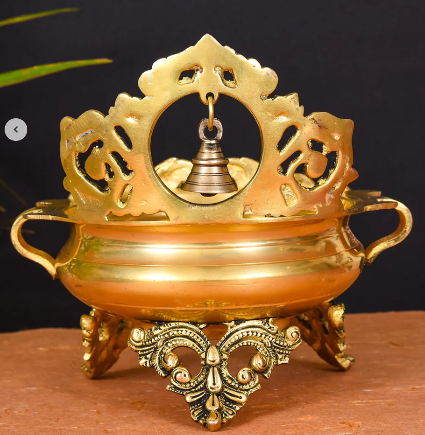 Handcarved Urli with bell