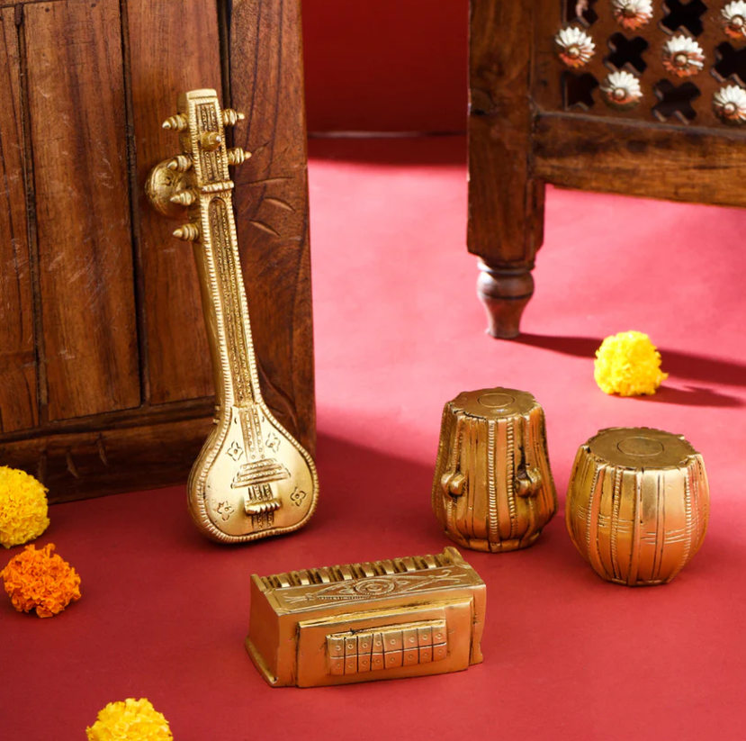 Pure brass musical instrument set