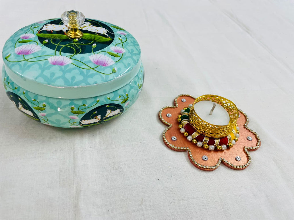 Pichwai art storage box with tlight holder