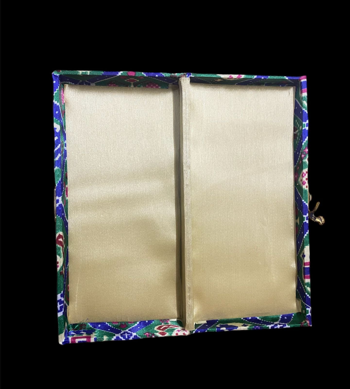 Shagun box in patola design