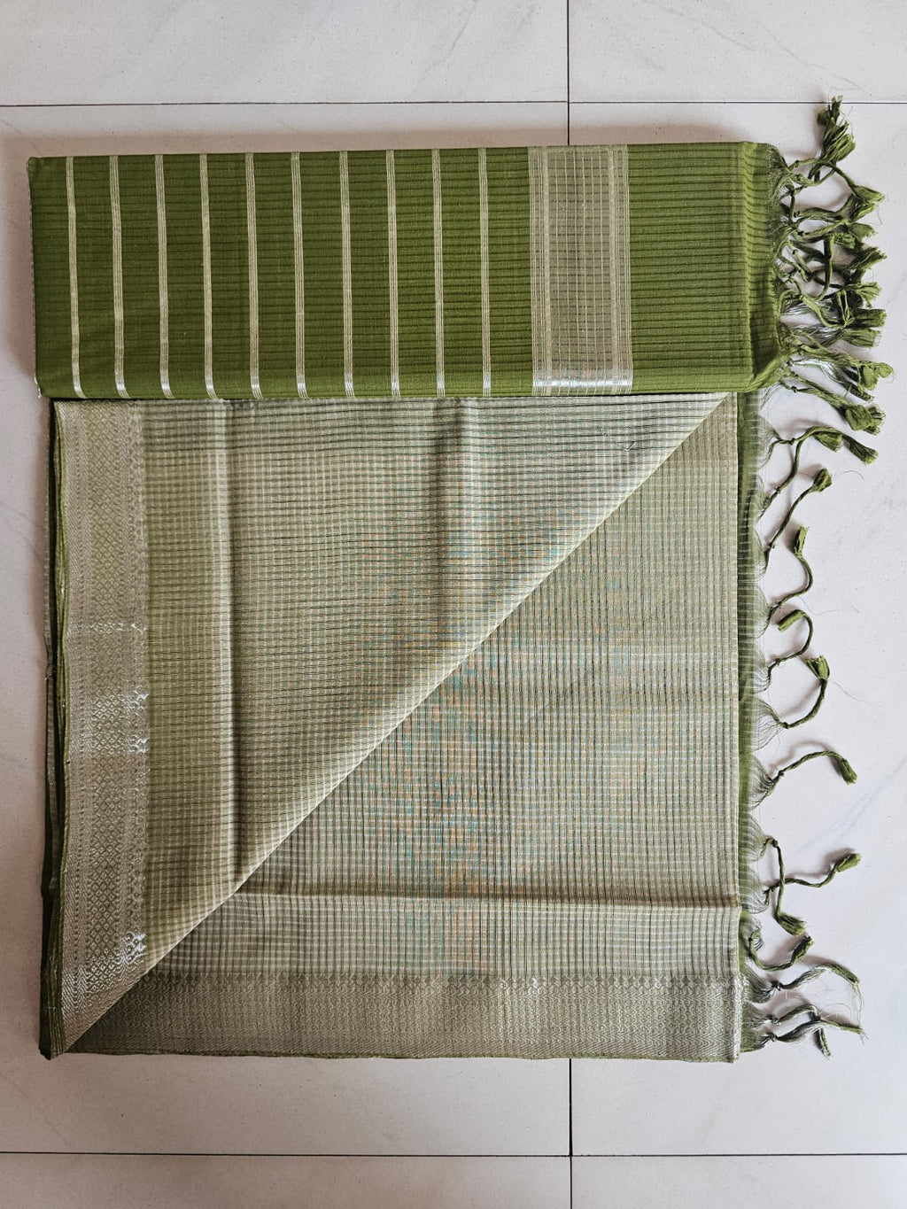 Pure Mangalagiri Cotton Handloom Saree Classic Olive Green color