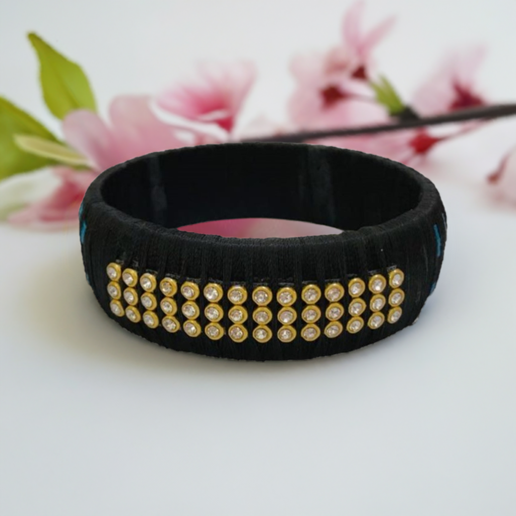 Silk thread single bangle chequered design