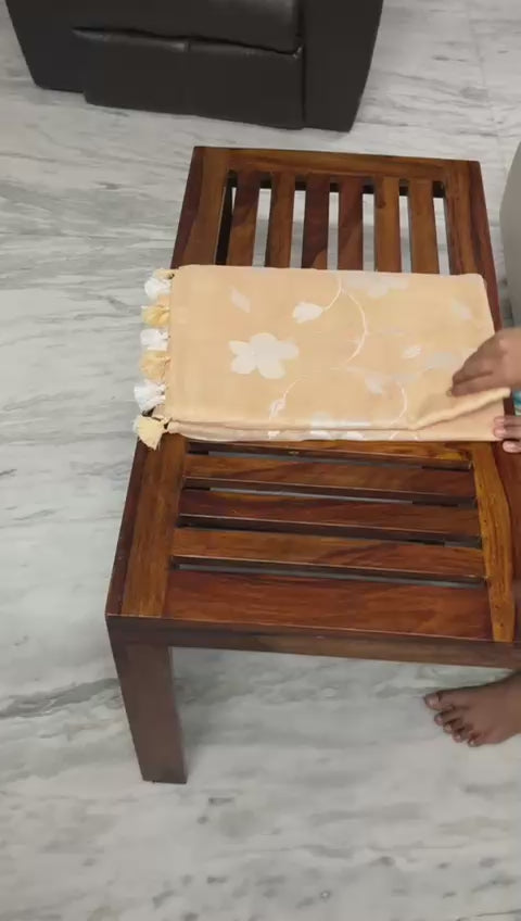 Pure handloom linen saree with chikankari embroidery